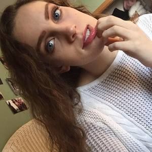 Meet your Posher, Celia